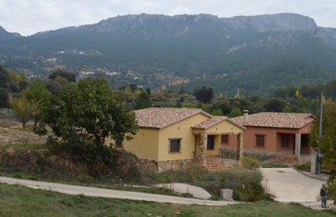 Finca in Natural Park with rivers , spring water and  lakes